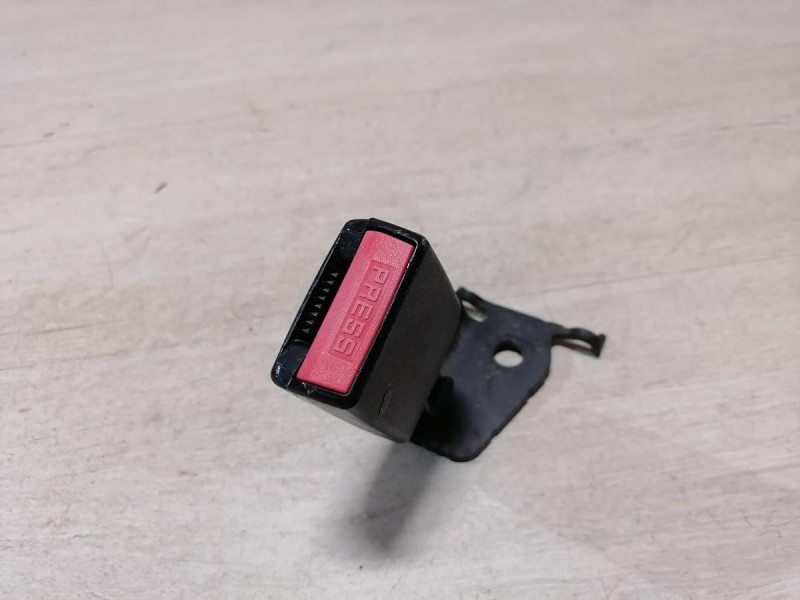 Fluence №4 замок ремня безопасности задний