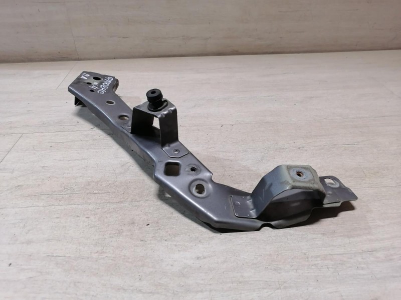 Fluence №4 кронштейн телевизора левый