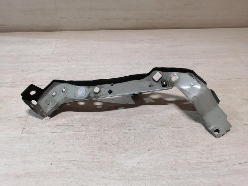 Fluence №4 кронштейн телевизора левый