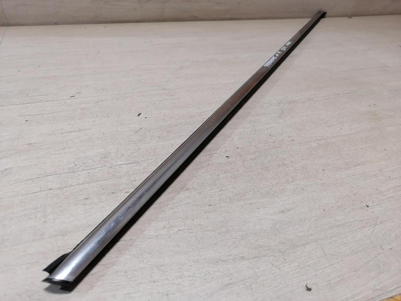 Fluence №4 бархотка наружная задняя правая