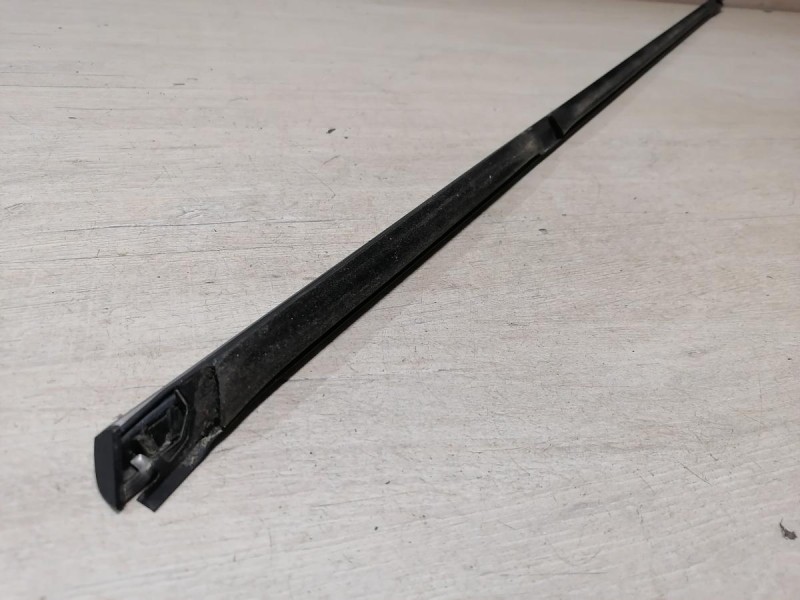 Fluence №4 бархотка наружная задняя правая