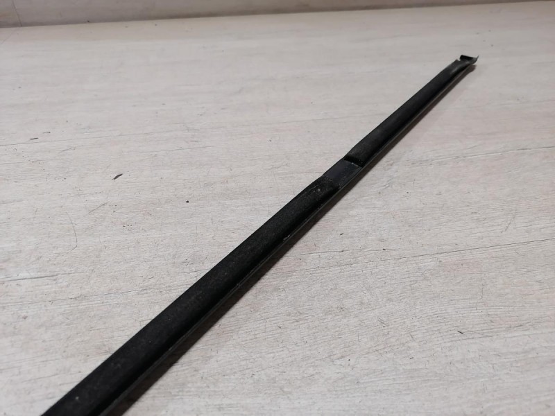 Fluence №4 бархотка наружная задняя левая