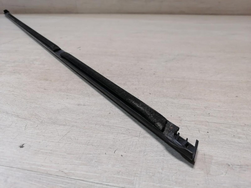 Fluence №4 бархотка наружная задняя левая