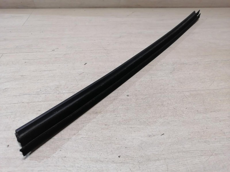 Fluence №4 бархотка внутренняя передняя левая