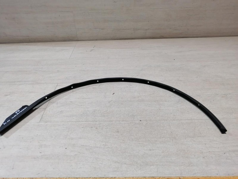 Fluence №4 уплотнитель двери нижний передний левый