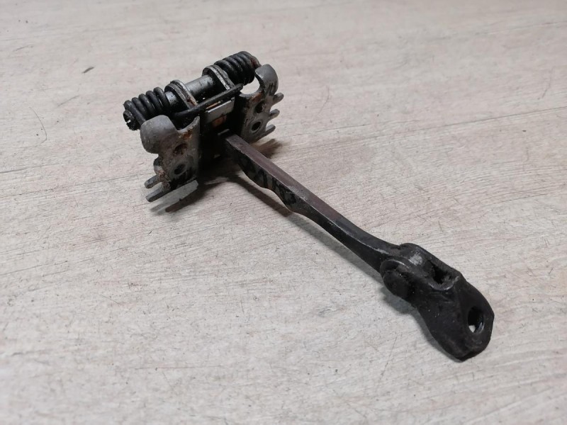 Fluence №4 ограничитель двери передний