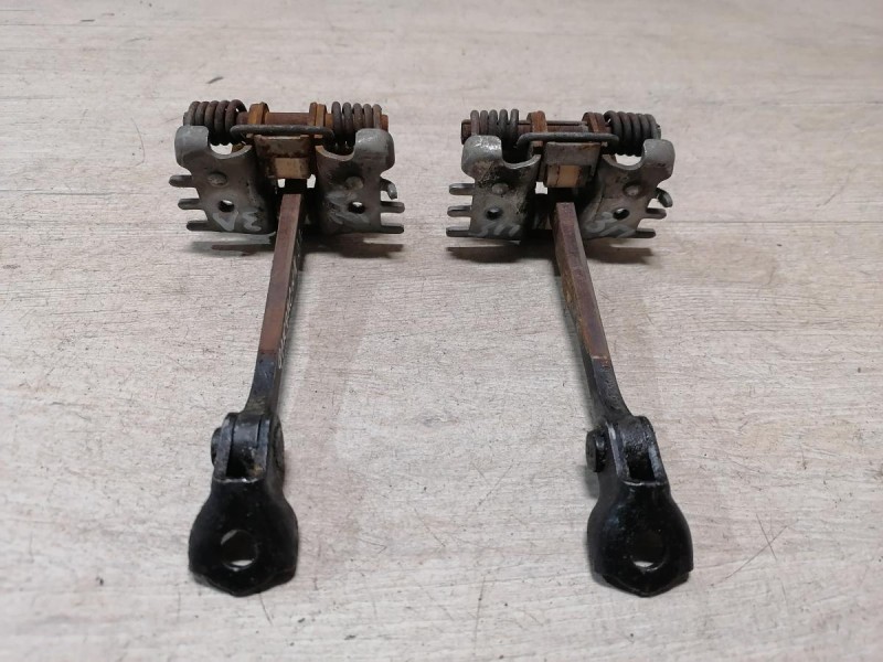 Fluence №4 ограничитель двери задний