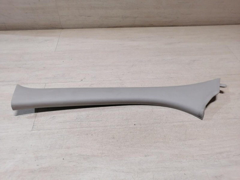 Fluence №4 обшивка передней стойки верхняя левая деф
