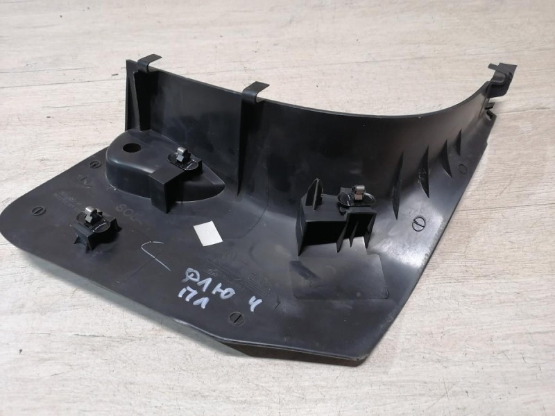 Fluence №4 обшивка передней стойки нижняя левая