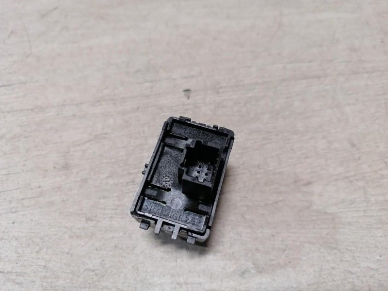 Fluence №4 кнопка антипробуксовочной системы ESP