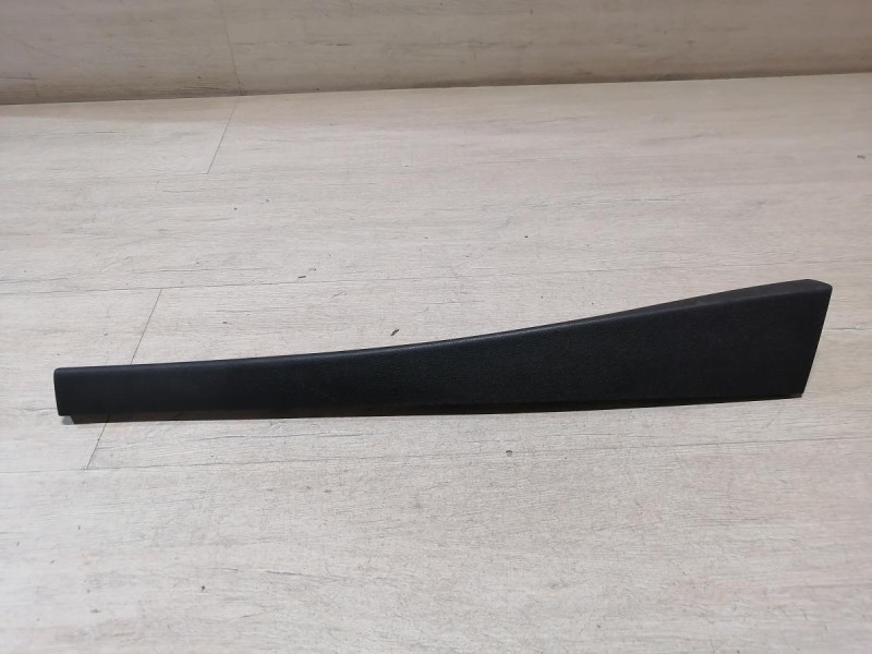 Fluence №4 накладка торпедо над бардачком