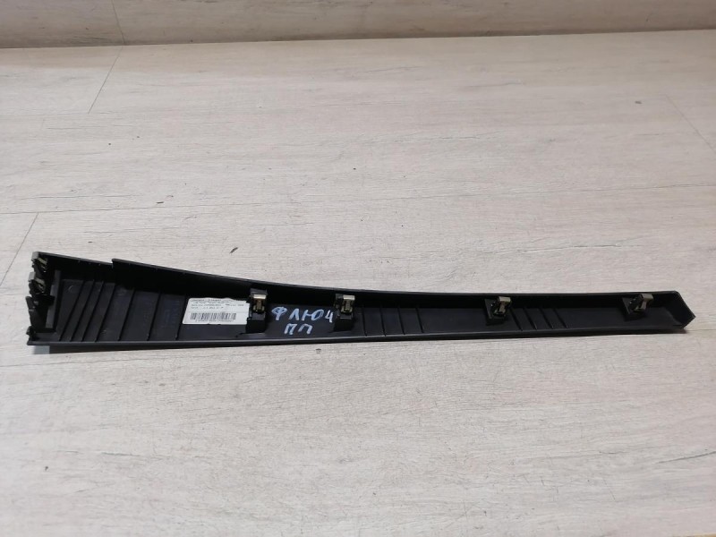 Fluence №4 накладка торпедо над бардачком