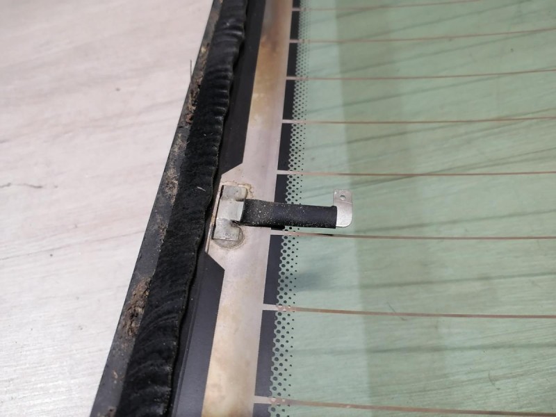 Fluence №4 стекло заднее 12