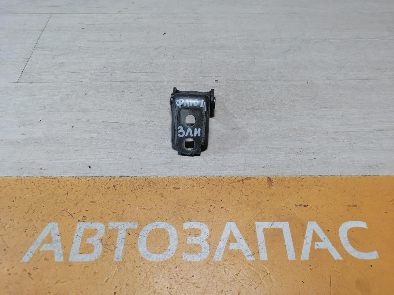 Fluence №4 петля двери нижняя