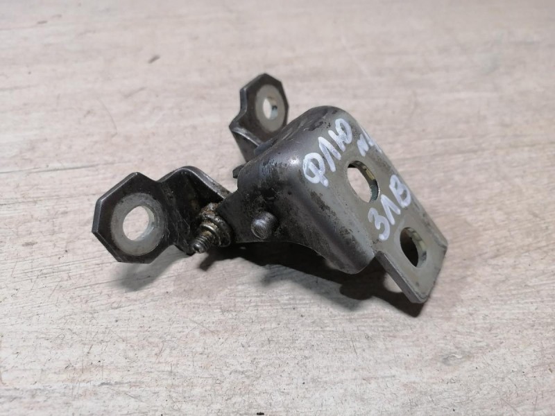 Fluence №4 петля двери верхняя левая