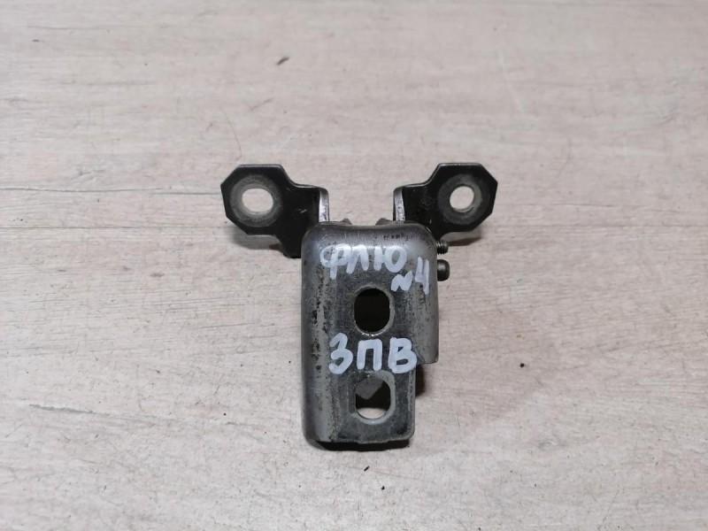 Fluence №4 петля двери верхняя правая