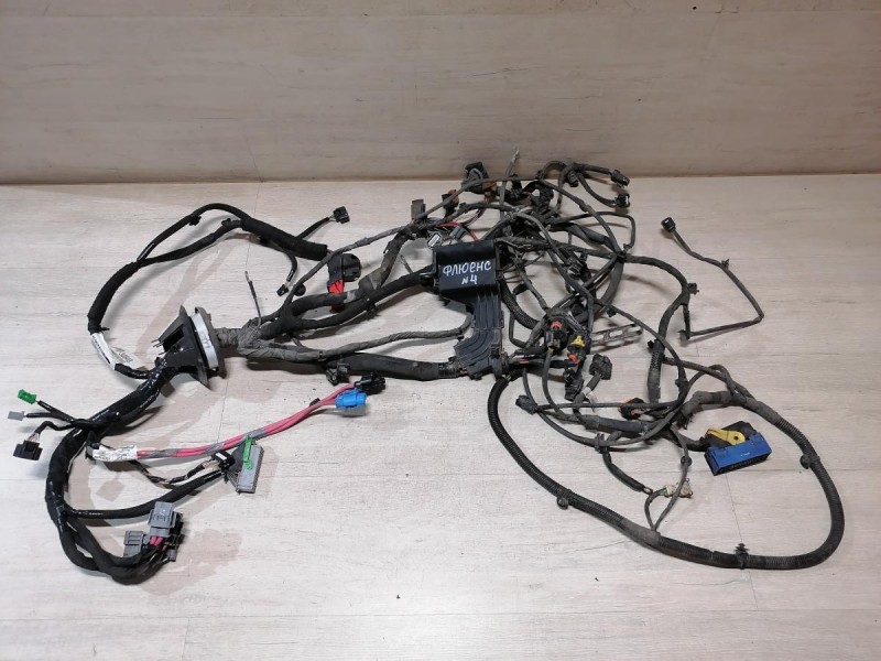 Fluence №4 проводка подкапотная M4R