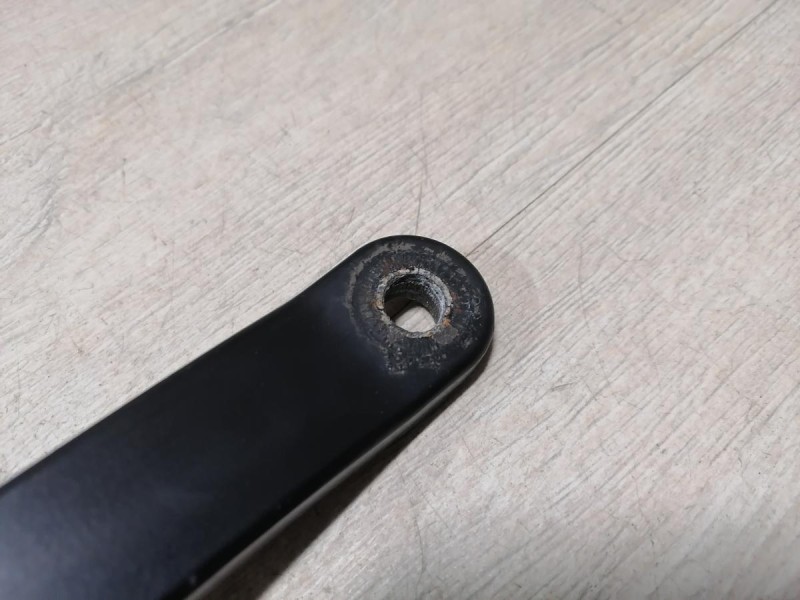 Fluence №4 поводок дворника левый правый к-кт