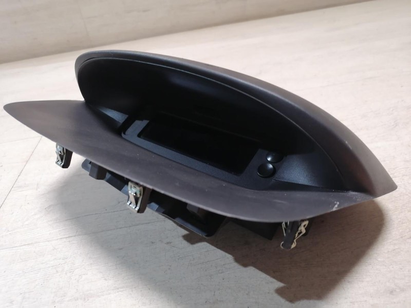 Fluence №4 часы информационный дисплей