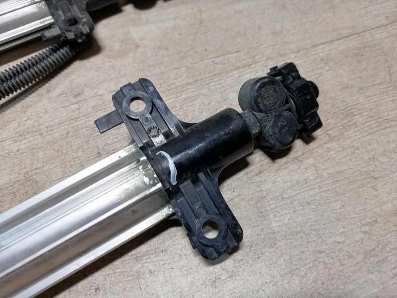 Fluence №4 форсунка омывателя фар деф