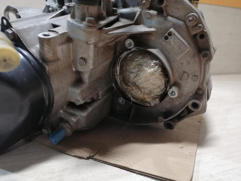 Logan ф2 №4 коробка мкпп