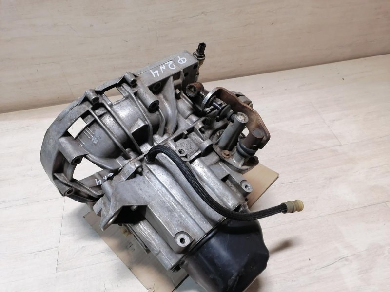 Logan ф2 №4 коробка мкпп