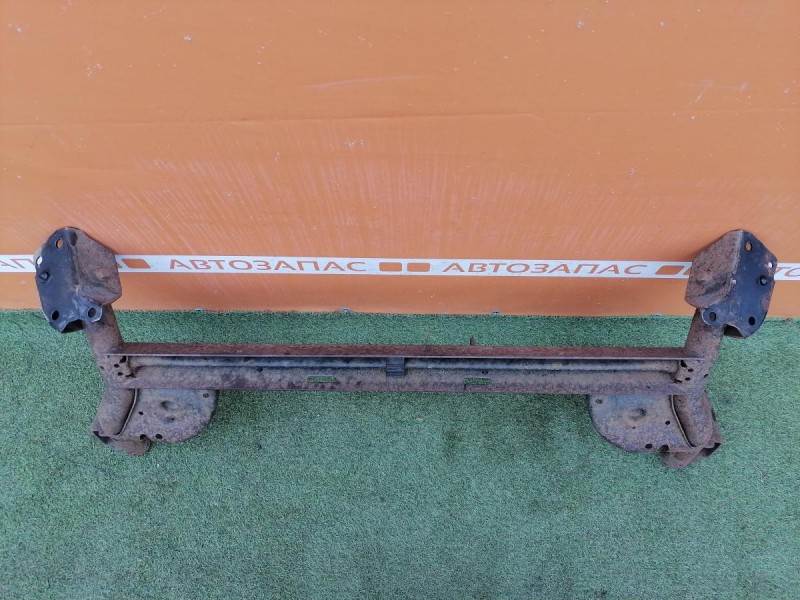 Logan ф2 №4 балка задняя