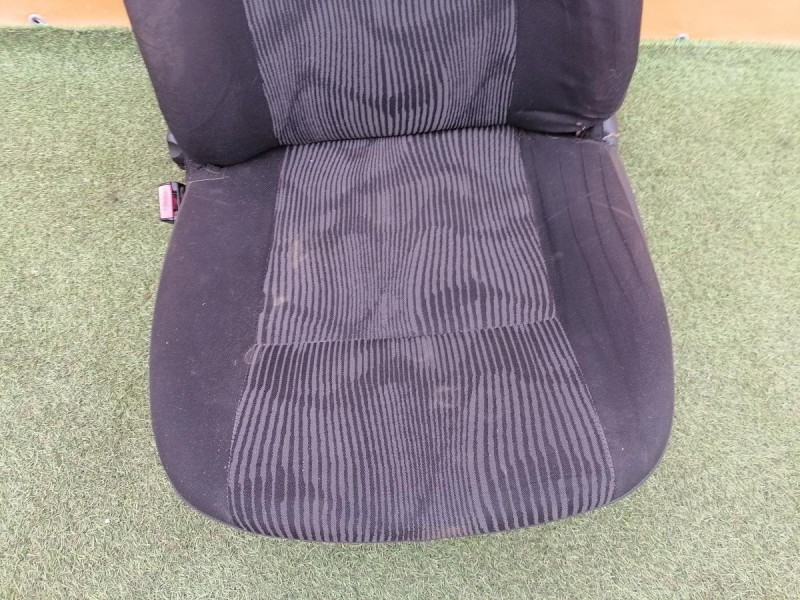 Logan ф2 №4 сиденье переднее к-кт