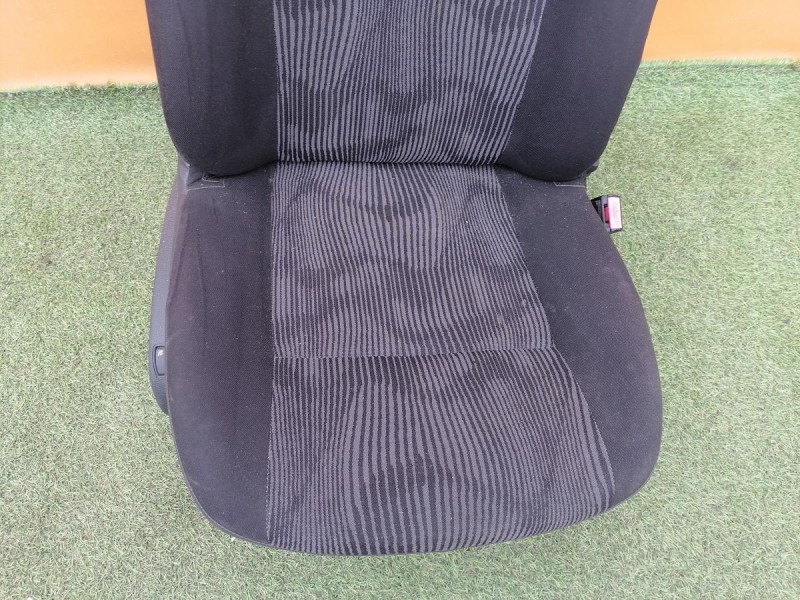 Logan ф2 №4 сиденье переднее к-кт