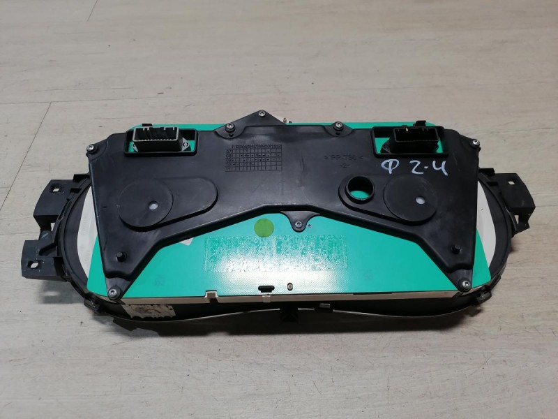 Logan ф2 №4 панель приборов