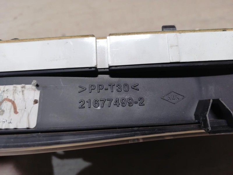 Logan ф2 №4 панель приборов