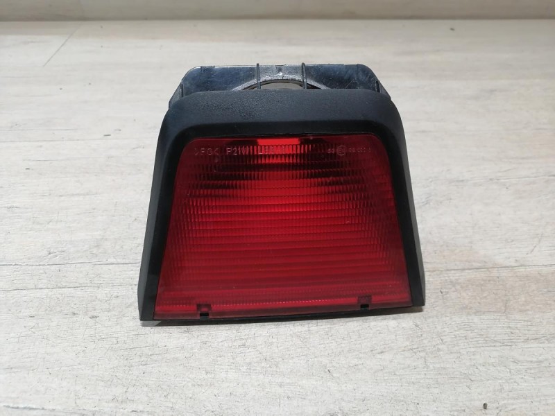 Logan ф2 №4 повторитель стоп сигнала