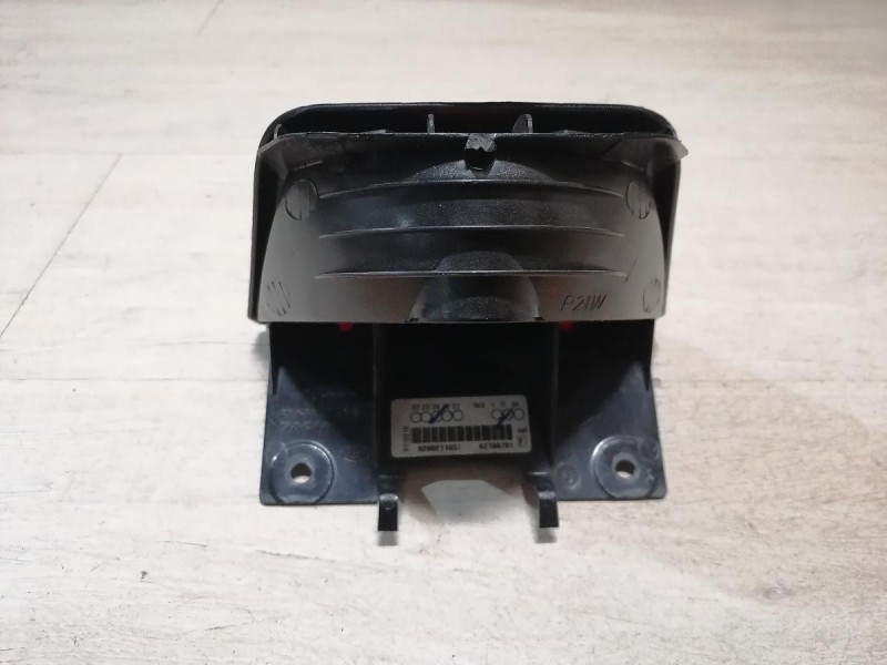 Logan ф2 №4 повторитель стоп сигнала