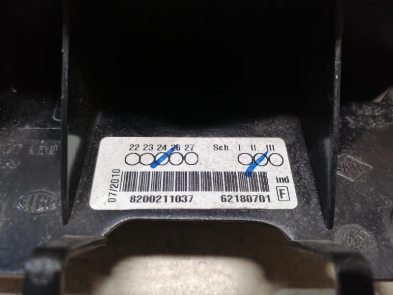 Logan ф2 №4 повторитель стоп сигнала