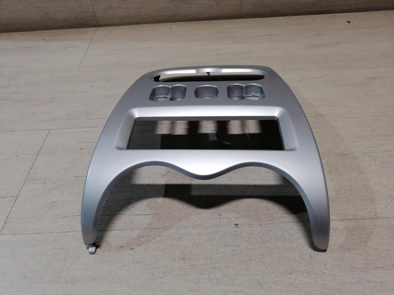 Logan ф2 №4 рамка под магнитолу блок кнопок деф