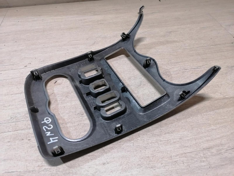 Logan ф2 №4 рамка под магнитолу блок кнопок деф