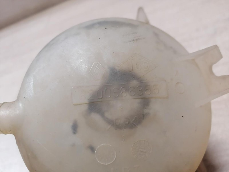 Logan ф2 №4 бачок расширительный