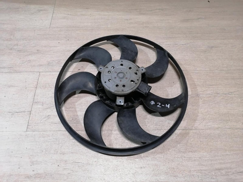 Logan ф2 №4 вентилятор охлаждения двигателя с моторчиком