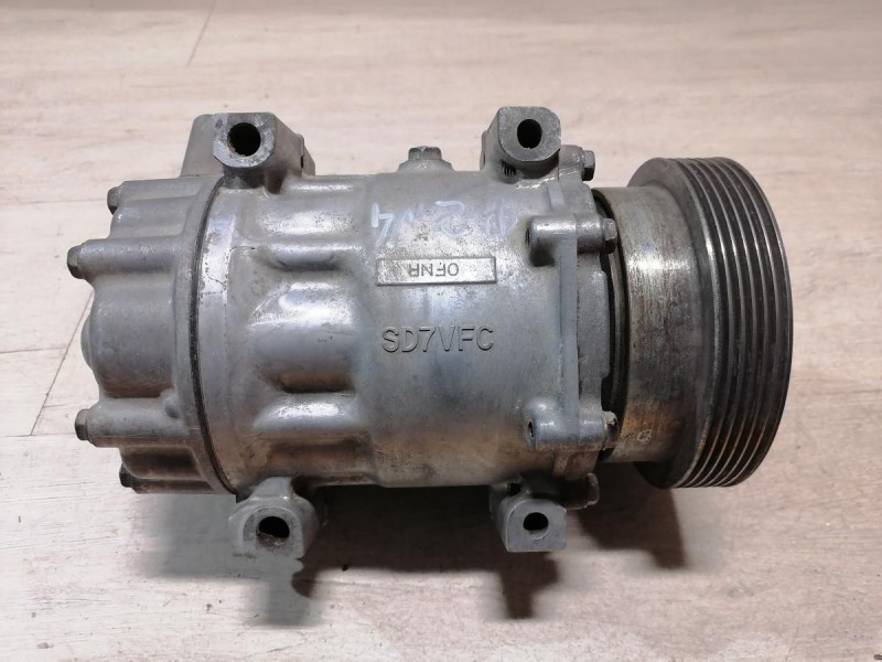 Logan ф2 №4 компрессор кондиционера