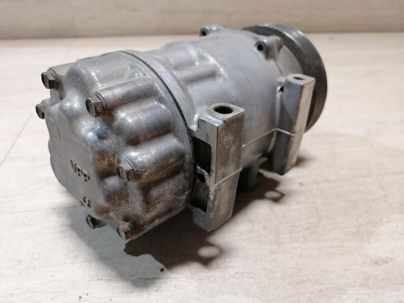 Logan ф2 №4 компрессор кондиционера