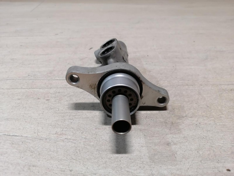 Logan ф2 №4 цилиндр тормозной главный с абс