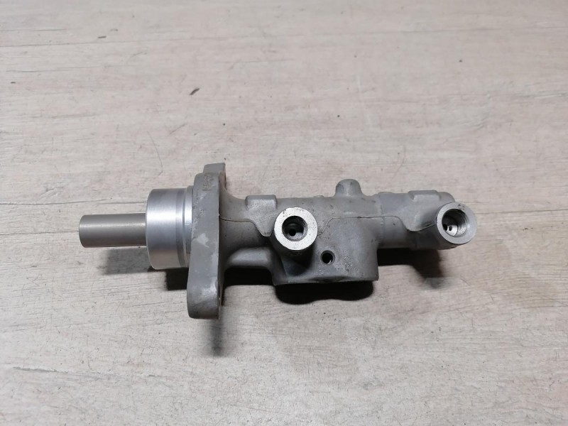 Logan ф2 №4 цилиндр тормозной главный с абс