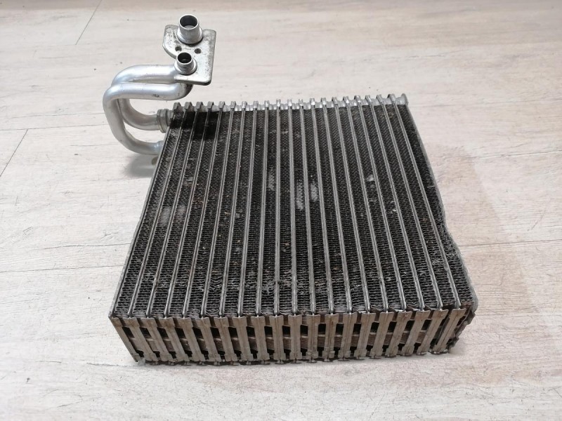 Logan ф2 №4 радиатор кондиционера печки деф