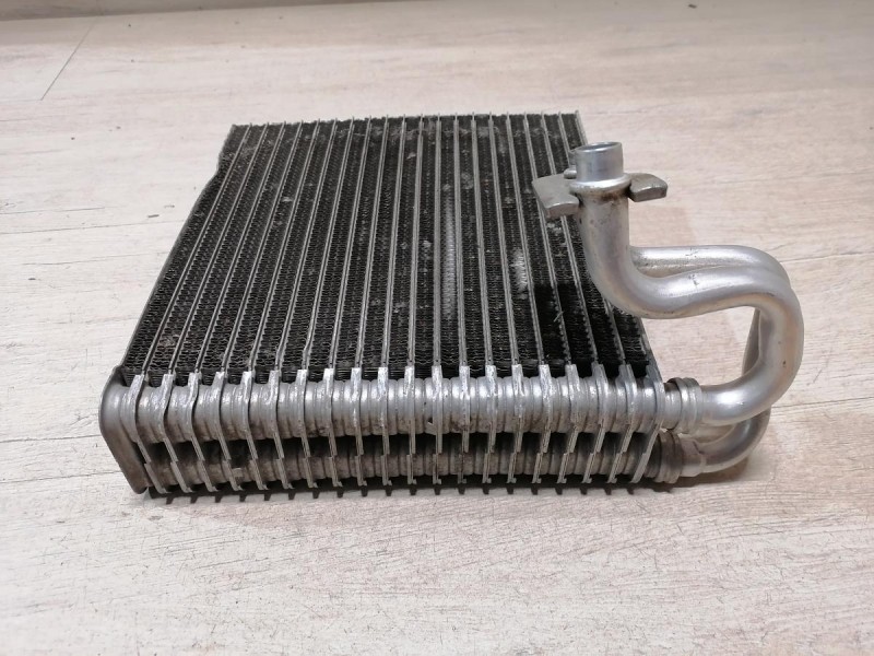 Logan ф2 №4 радиатор кондиционера печки деф