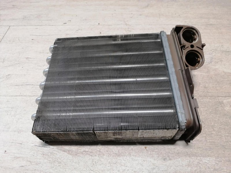 Logan ф2 №4 радиатор печки