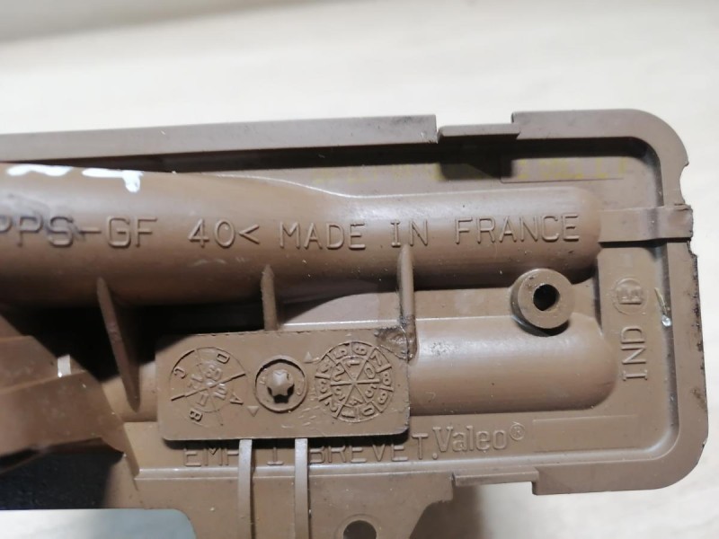 Logan ф2 №4 радиатор печки