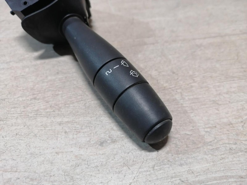 Logan ф2 №4 переключатель дворников