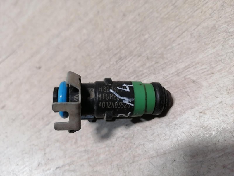 Logan ф2 №4 форсунка топливная 16кл