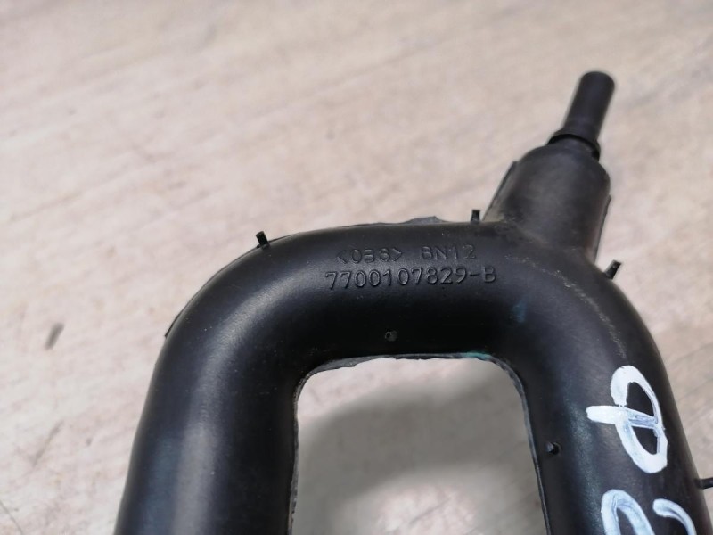 Logan ф2 №4 шланг вентиляции картерных газов