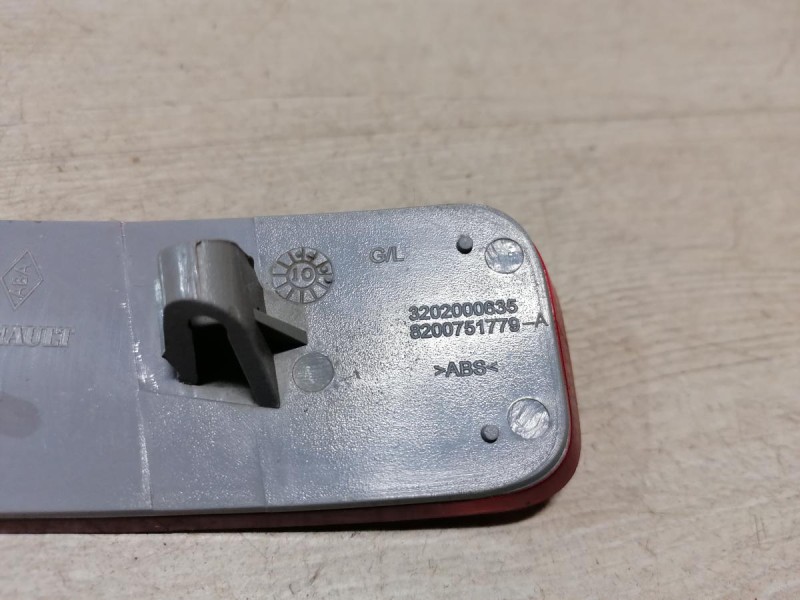 Logan ф2 №4 катафот левый